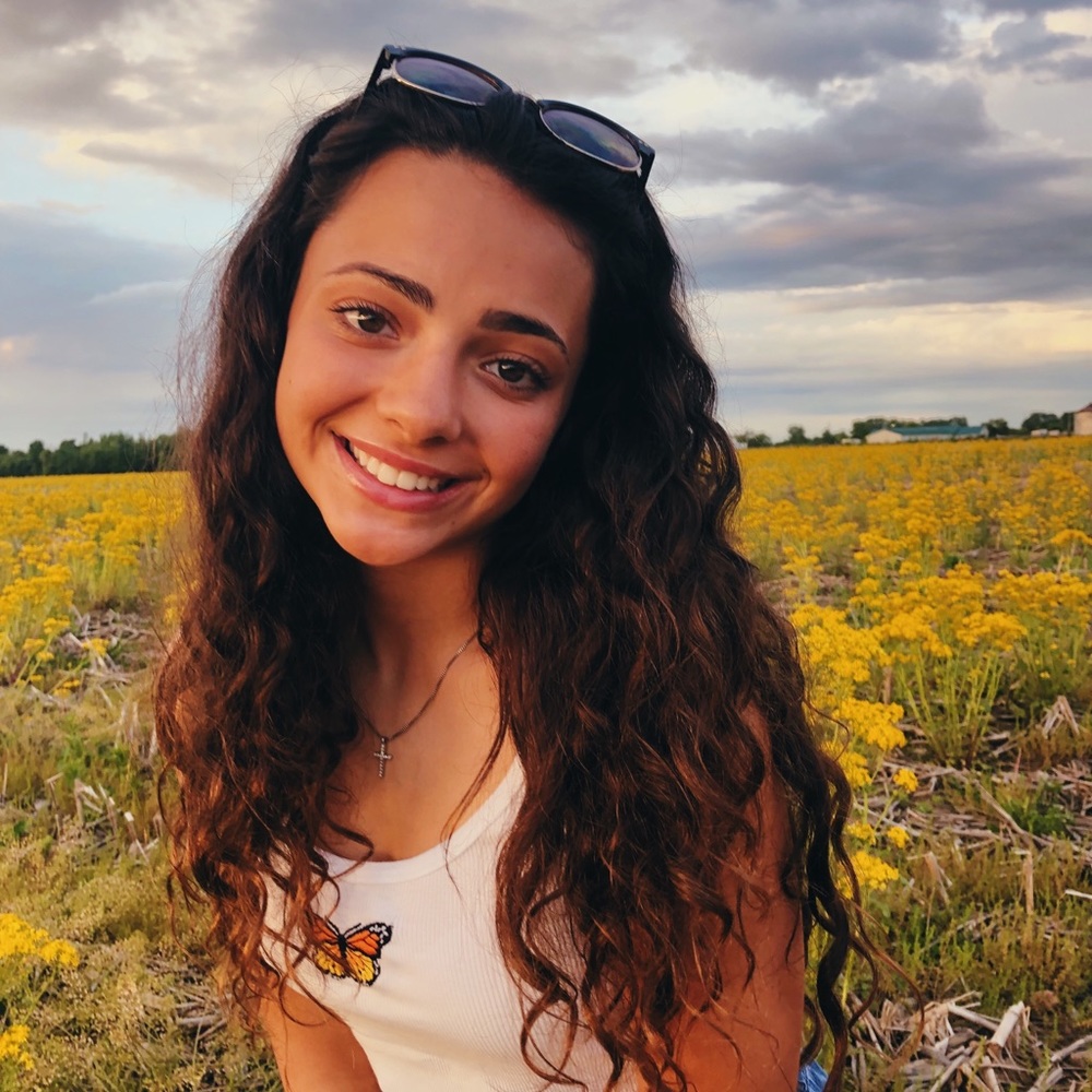 Meet your Posher, Eva